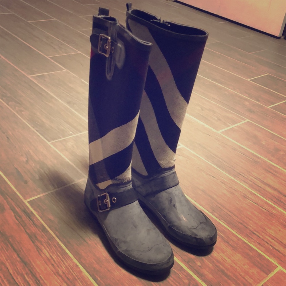Burberry rain boots